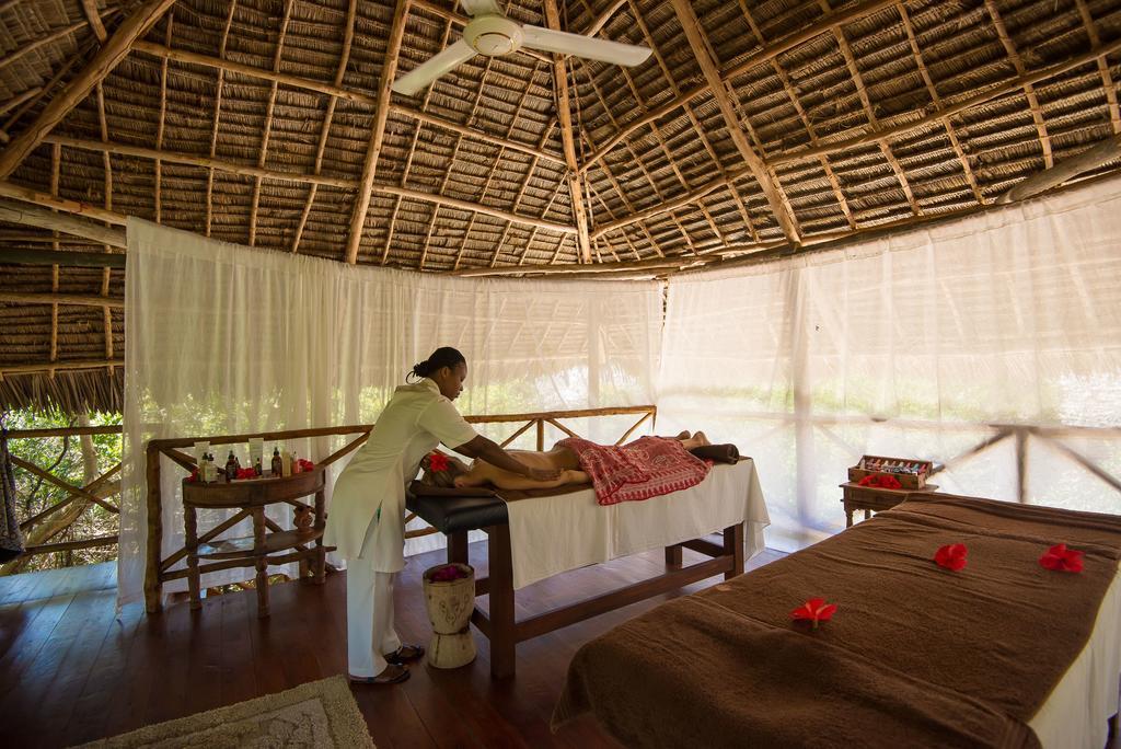 Konokono Beach Resort And Isaraya Luxury Overwater Villas Michamvi Kae Exterior photo