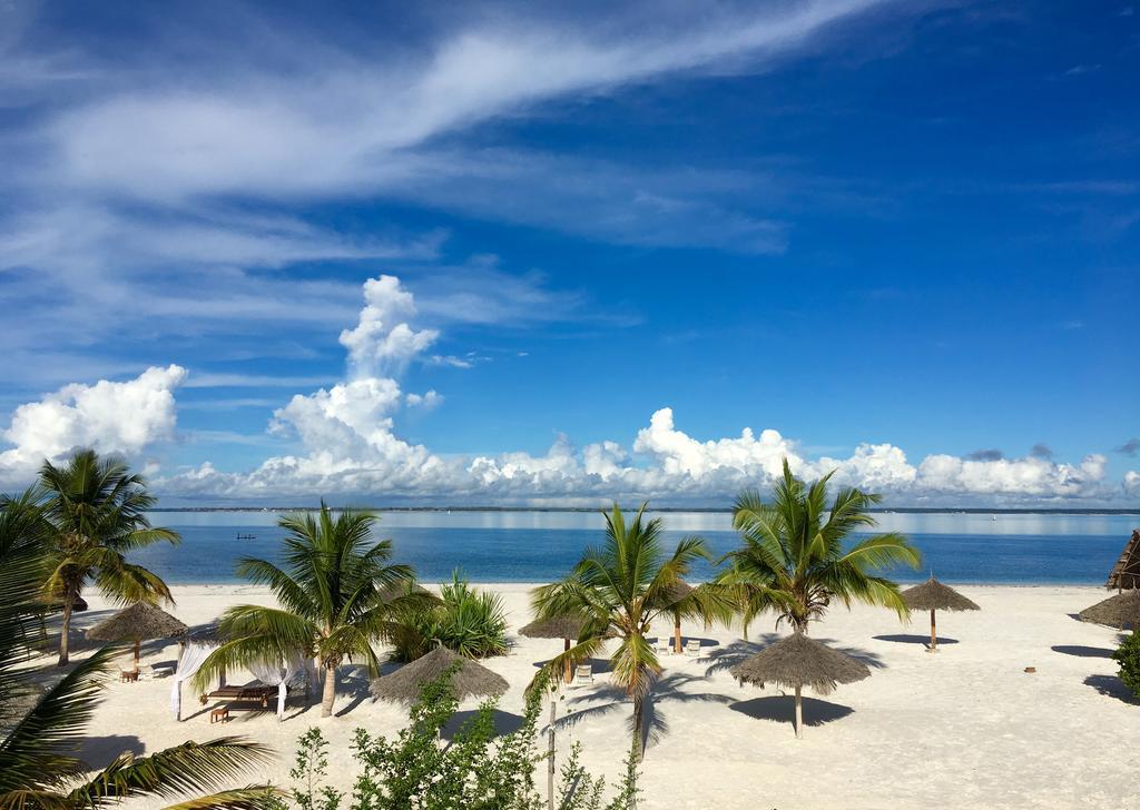 Konokono Beach Resort And Isaraya Luxury Overwater Villas Michamvi Kae Exterior photo
